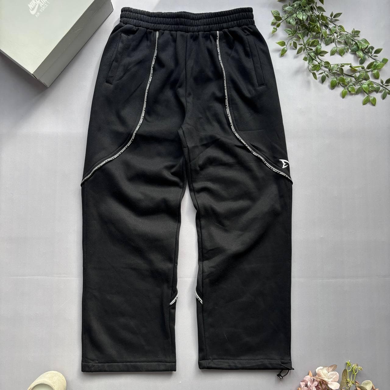 Mertra Pants New Black